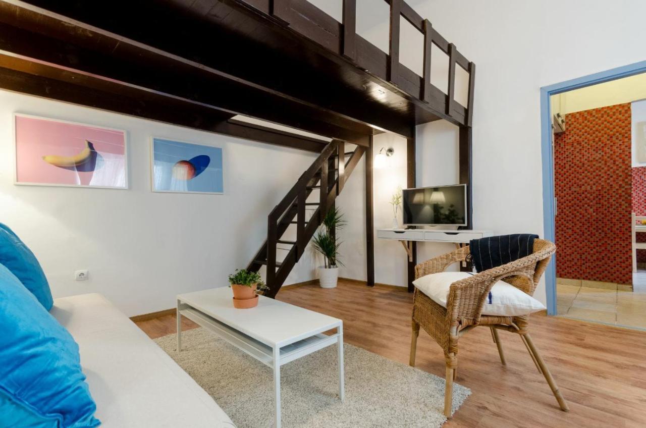 Quiet Cozy Apartment In Party Street E1 Budapest Luaran gambar