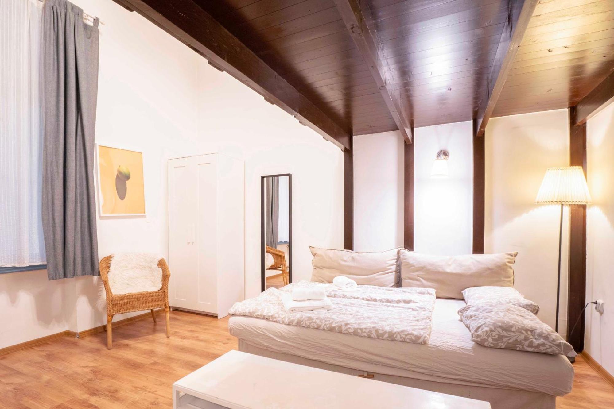 Quiet Cozy Apartment In Party Street E1 Budapest Luaran gambar